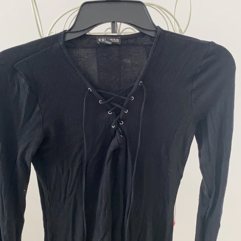 EXPRESS Ribbed Lace-Up Top - Picture 2 of 5